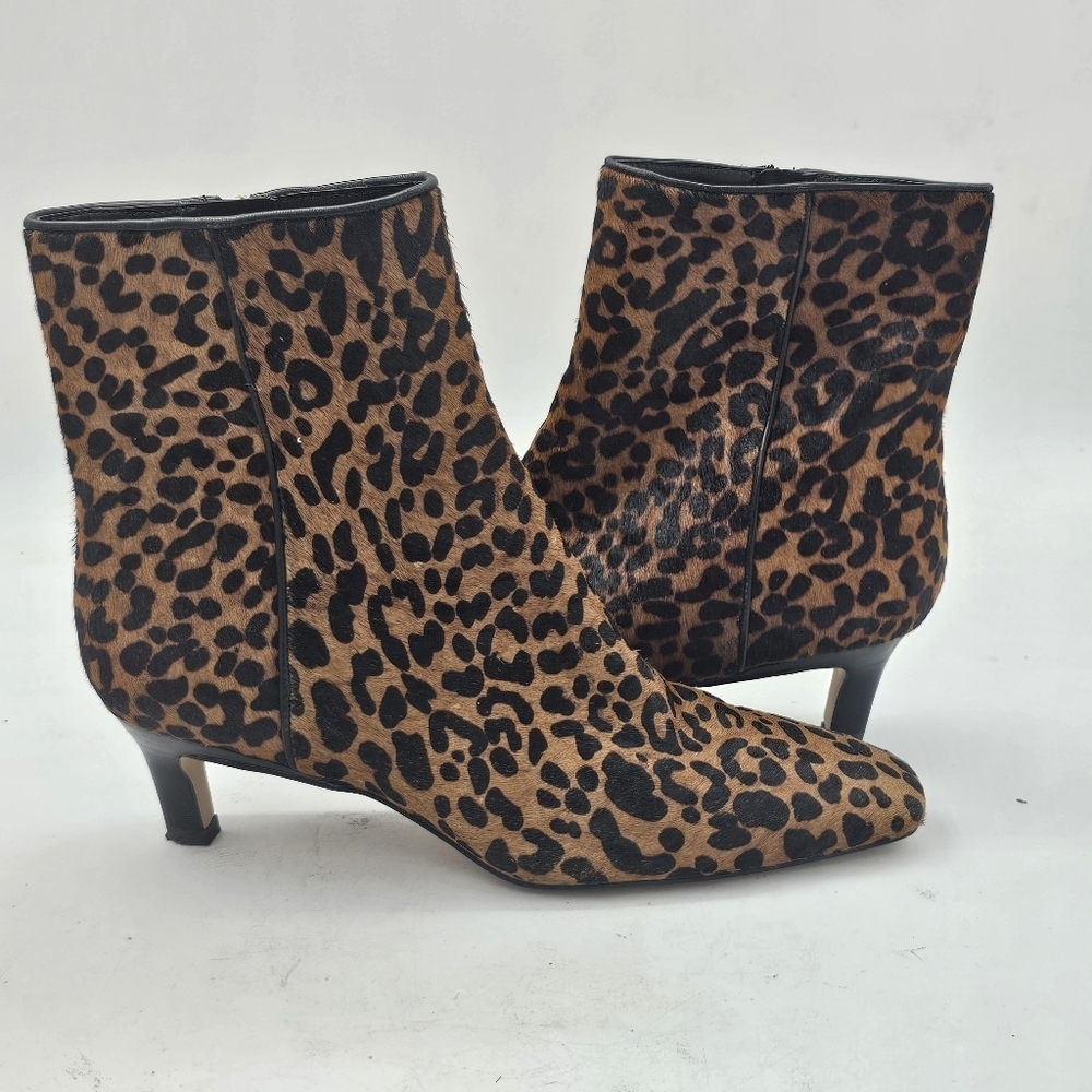 Nordstrom Arazio Leopard Calf Hair Kitten Heel Booties Pointed Toe Size 8 - Picture 2 of 10